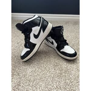 Nike Air Jordan 1 Mid Black White Youth 4Y Panda Sneakers Retro Basketball Shoes